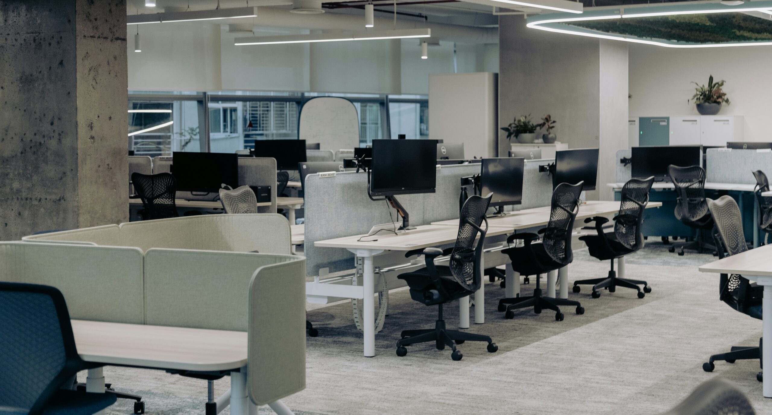 Office movers Dubai relocating furniture, equipment, and office belongings