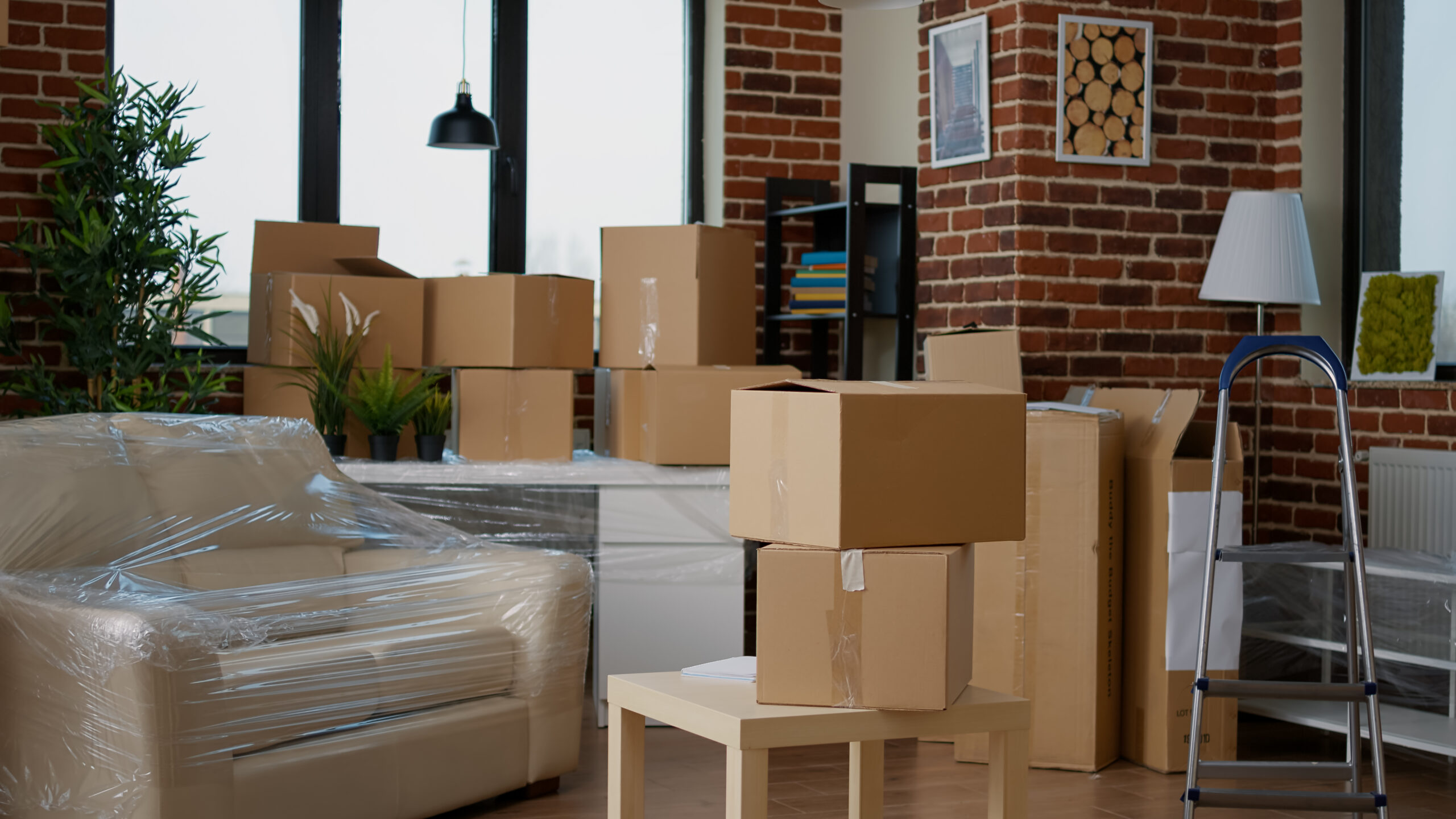 Apartment movers Dubai handling residential relocation in high-rise buildings